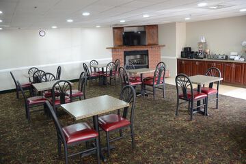 Breakfast/Coffee Service 28 of 30