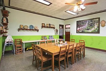 Breakfast area