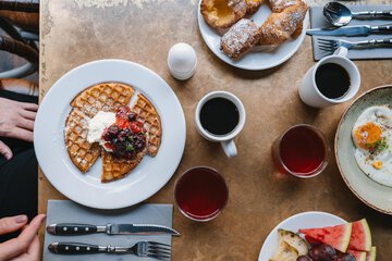 Breakfast area