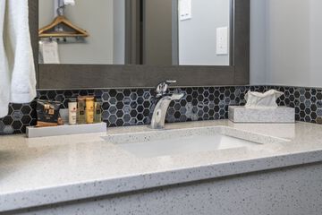 Bathroom sink