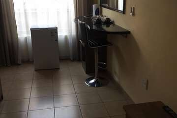 Mini-refrigerator