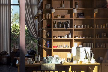 Gift shop