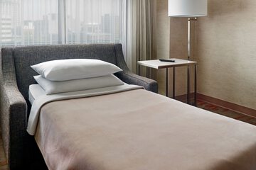 Room 27 of 61