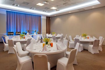 Indoor wedding