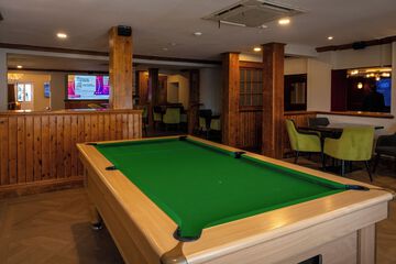 Sports bar