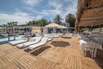 Sundeck