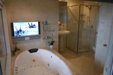 Jetted tub