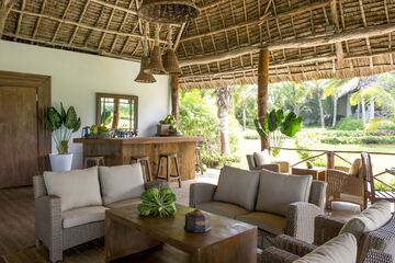 Poolside bar