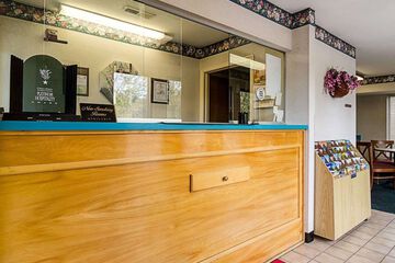 Hotel Interior 7 of 25