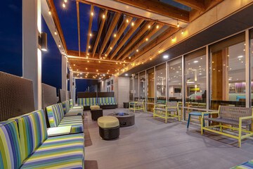 Terrace/Patio 39 of 40