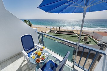 Beach/ocean view