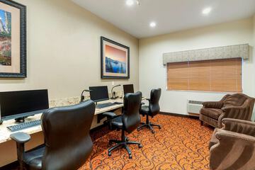 Business Center 57 of 57