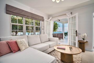 Beach/ocean view