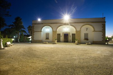 Front of property - evening/night