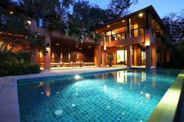 Private pool