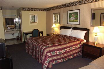 Room 9 of 26