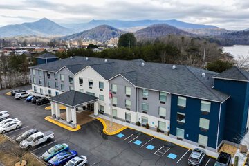 Holiday Inn Express & Suites Hiawassee by IHG