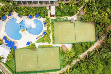 Tennis court