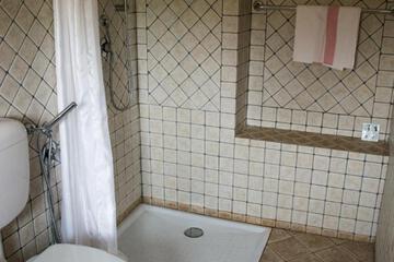 Photo 34