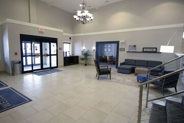 Hotel Interior 6 of 43