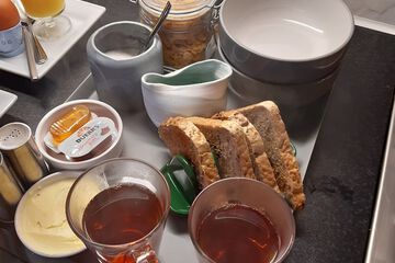 Breakfast meal
