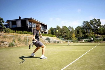 Tennis court