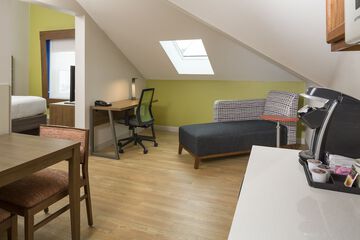 Room 19 of 59