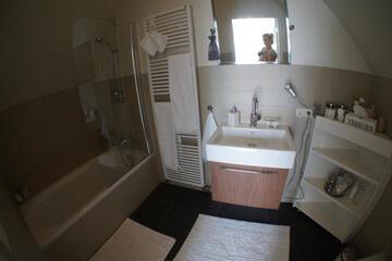 Photo 49