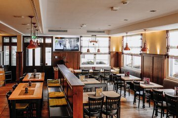 Sports bar