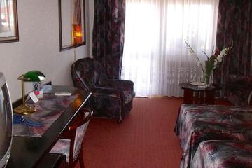 Photo 48
