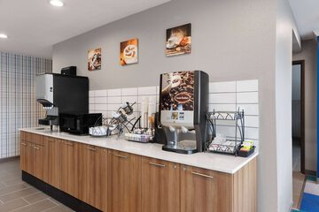 Breakfast/Coffee Service 45 of 50