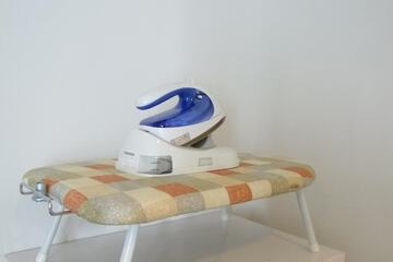 Iron/ironing board