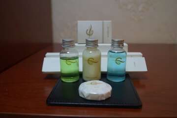 Bathroom amenities