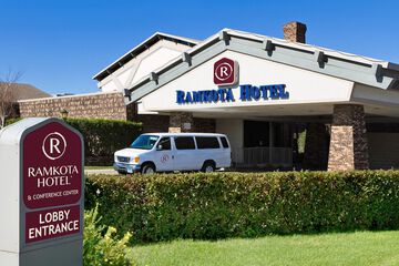 Ramkota Hotel Bismarck