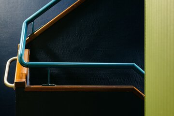 Handrails in hallways