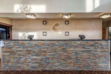 Hotel Interior 5 of 32