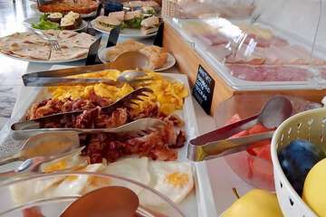 Breakfast meal
