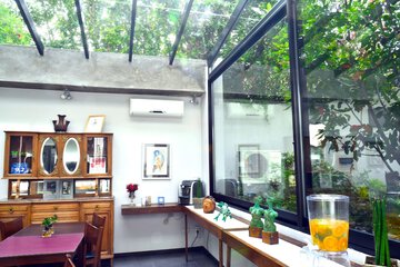 Breakfast area