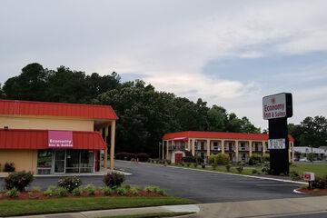 Economy Inn & Suites