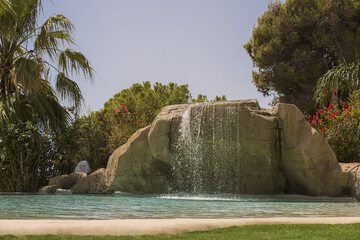 Infinity pool