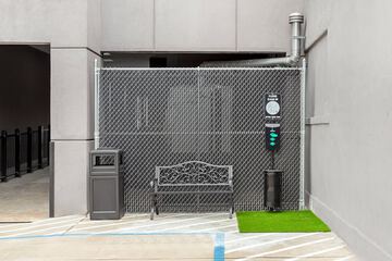 Pet-friendly amenities