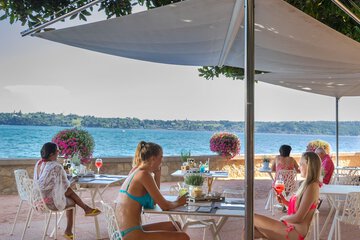 Beach bar