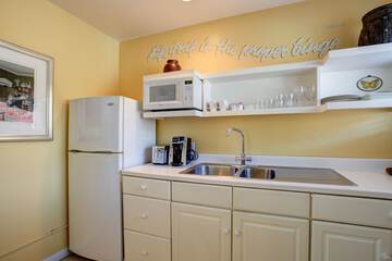 Private kitchenette