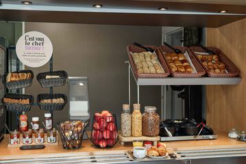 Breakfast buffet
