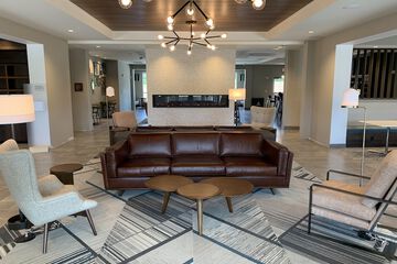 Hotel Interior 11 of 44