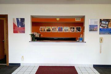 Hotel Interior 6 of 37