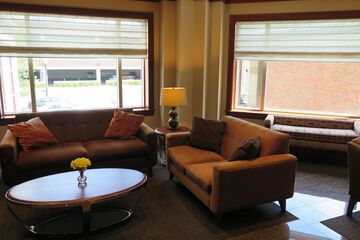 Business Center 17 of 20