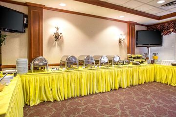 Breakfast/Coffee Service 50 of 65