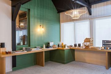 Breakfast area