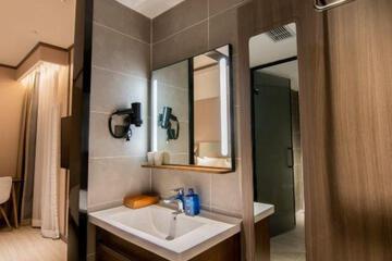 Photo 44